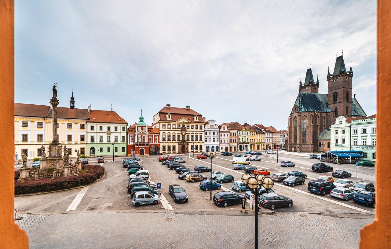 Unique Square Business Apt. Hradec Kralove