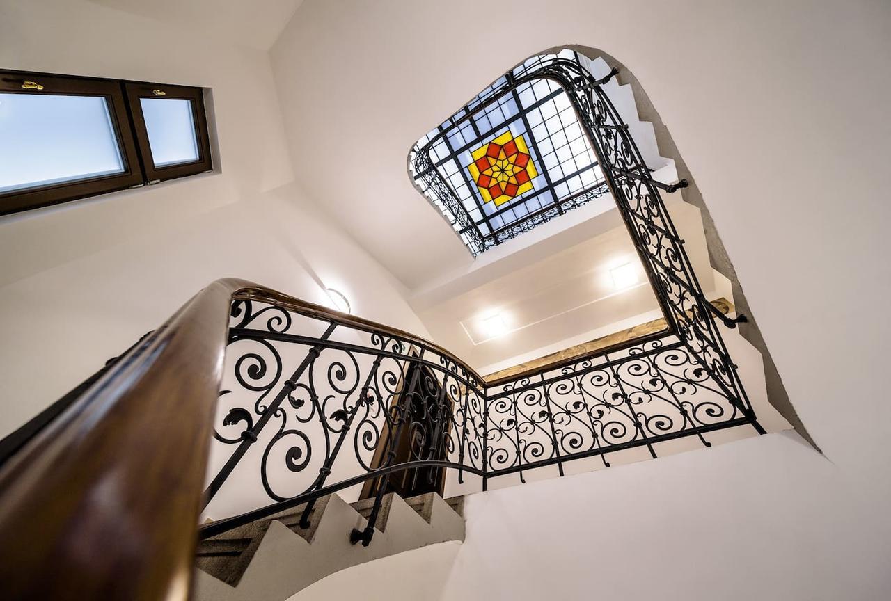 Unique Square Business Apt. * Hradec Kralove